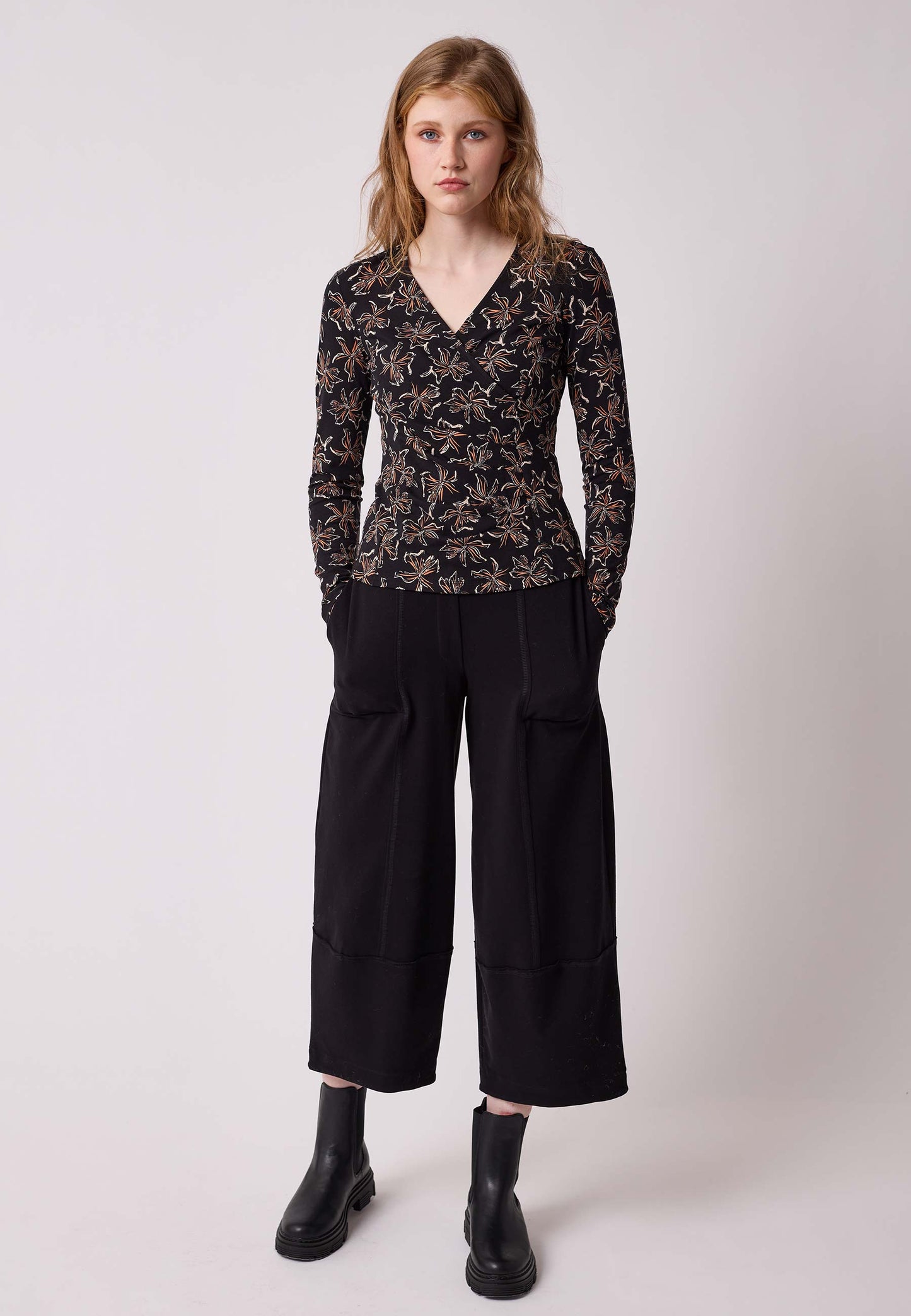 Wrap shirt, model Miri