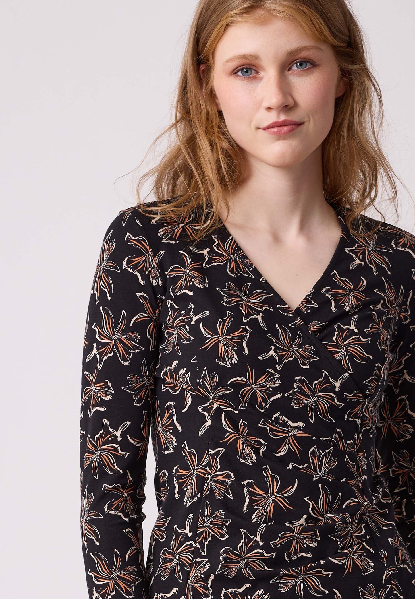 Wrap shirt, model Miri