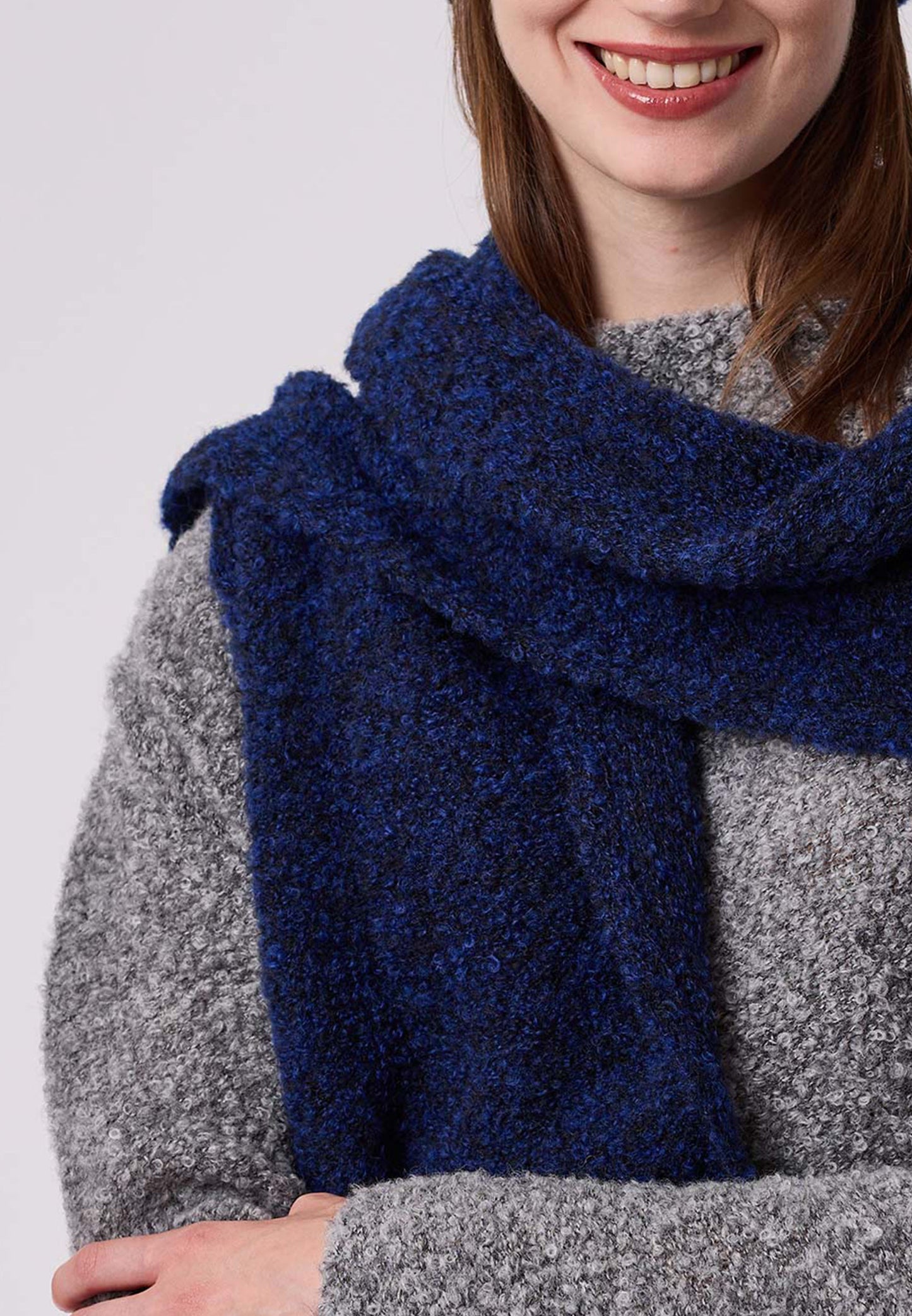 Scarf, model Greta