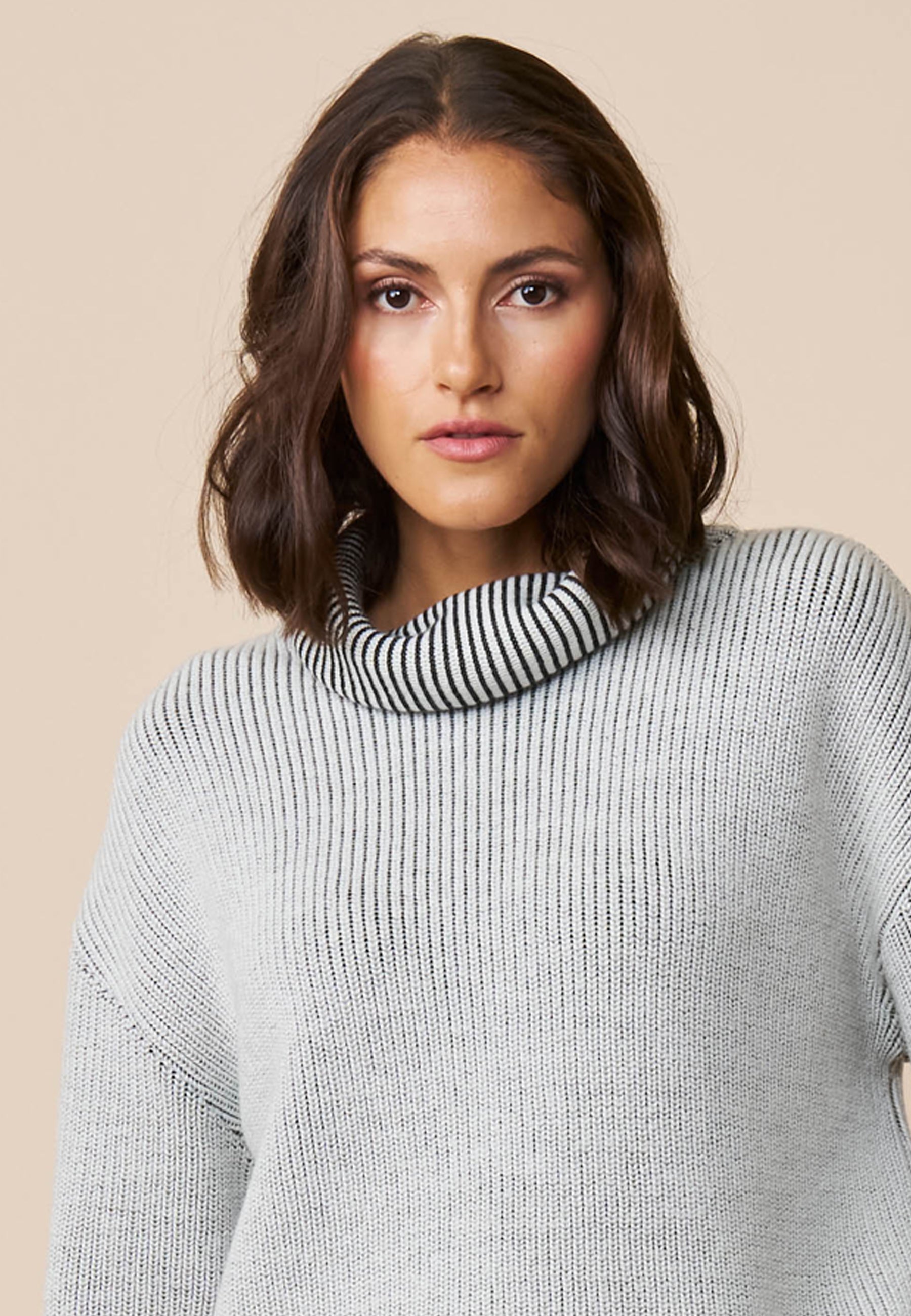 Pullover-damen-bio-schurwolle-grau