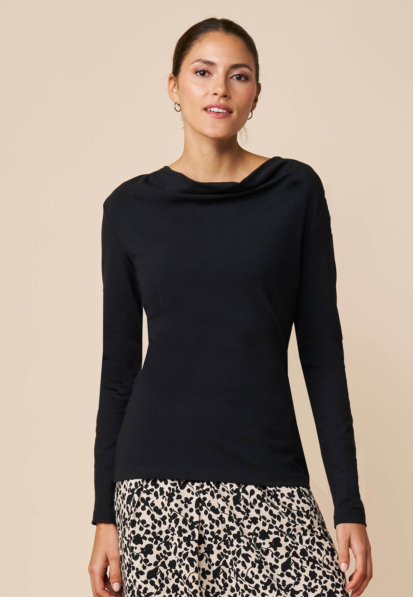 shirt-bio-baumwolle-damen-jule-schwarz