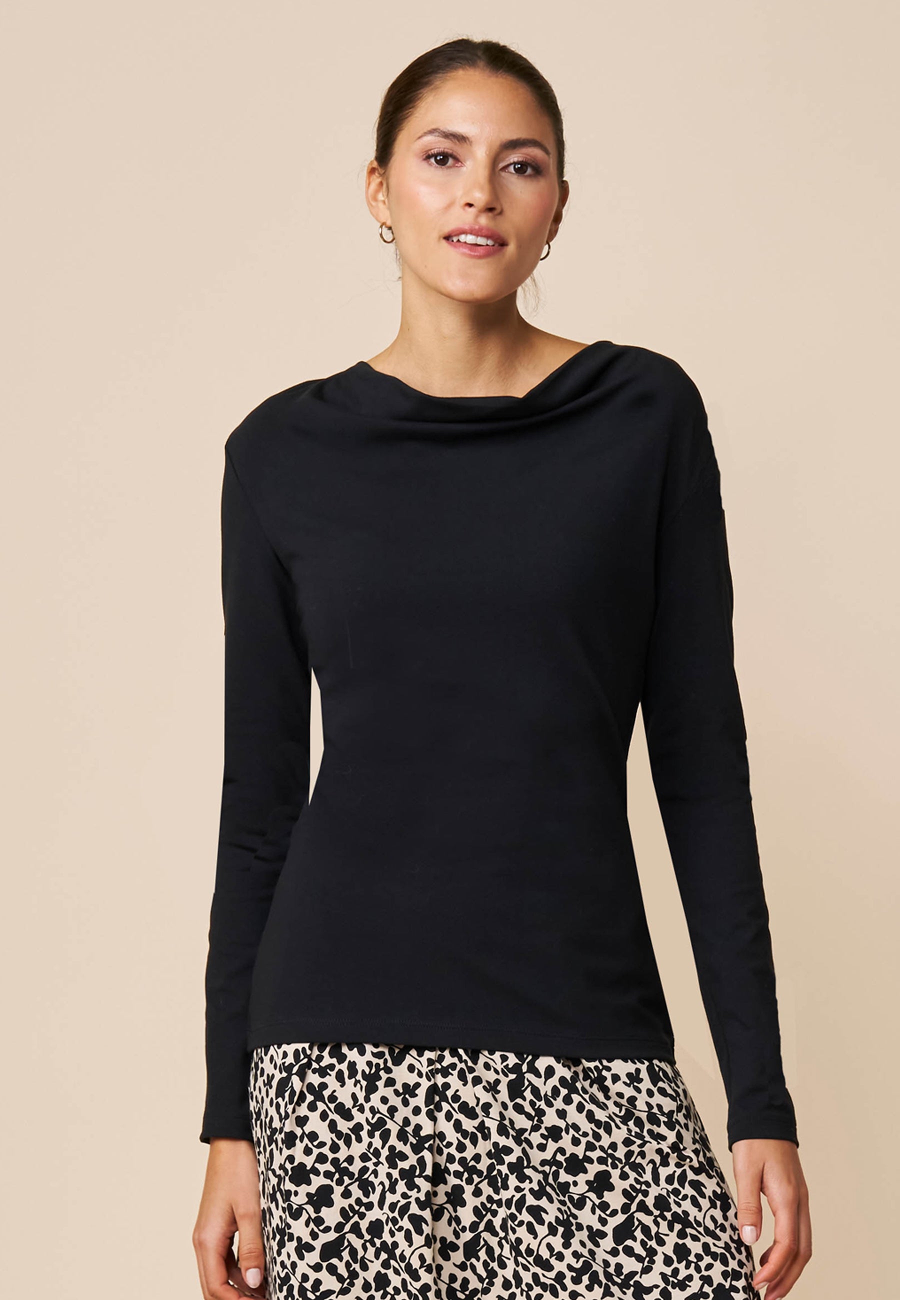 shirt-bio-baumwolle-damen-jule-schwarz