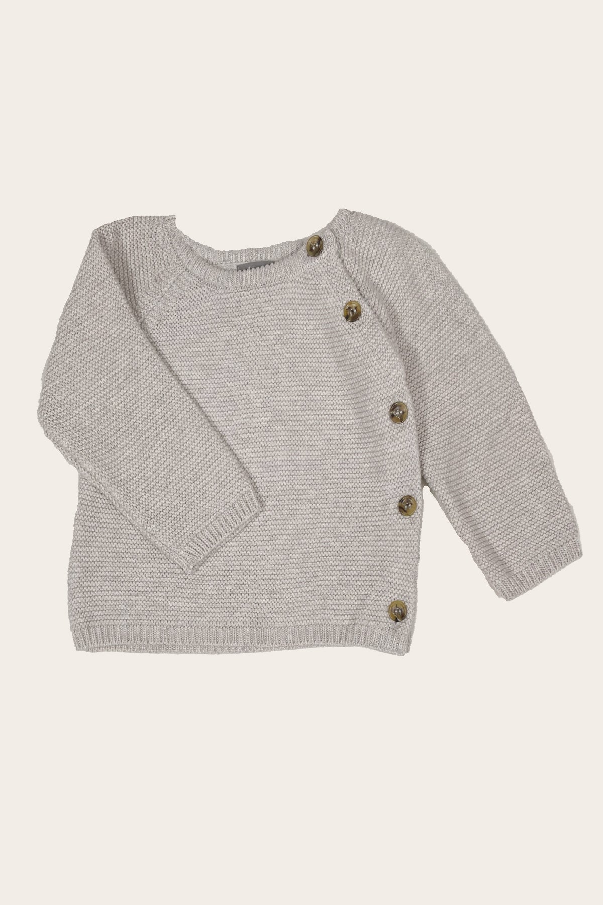 Jacke Modell Luca sand melange gestrickt nachhaltig weich Knöpfe links langärmlig Rundhalsausschnitt