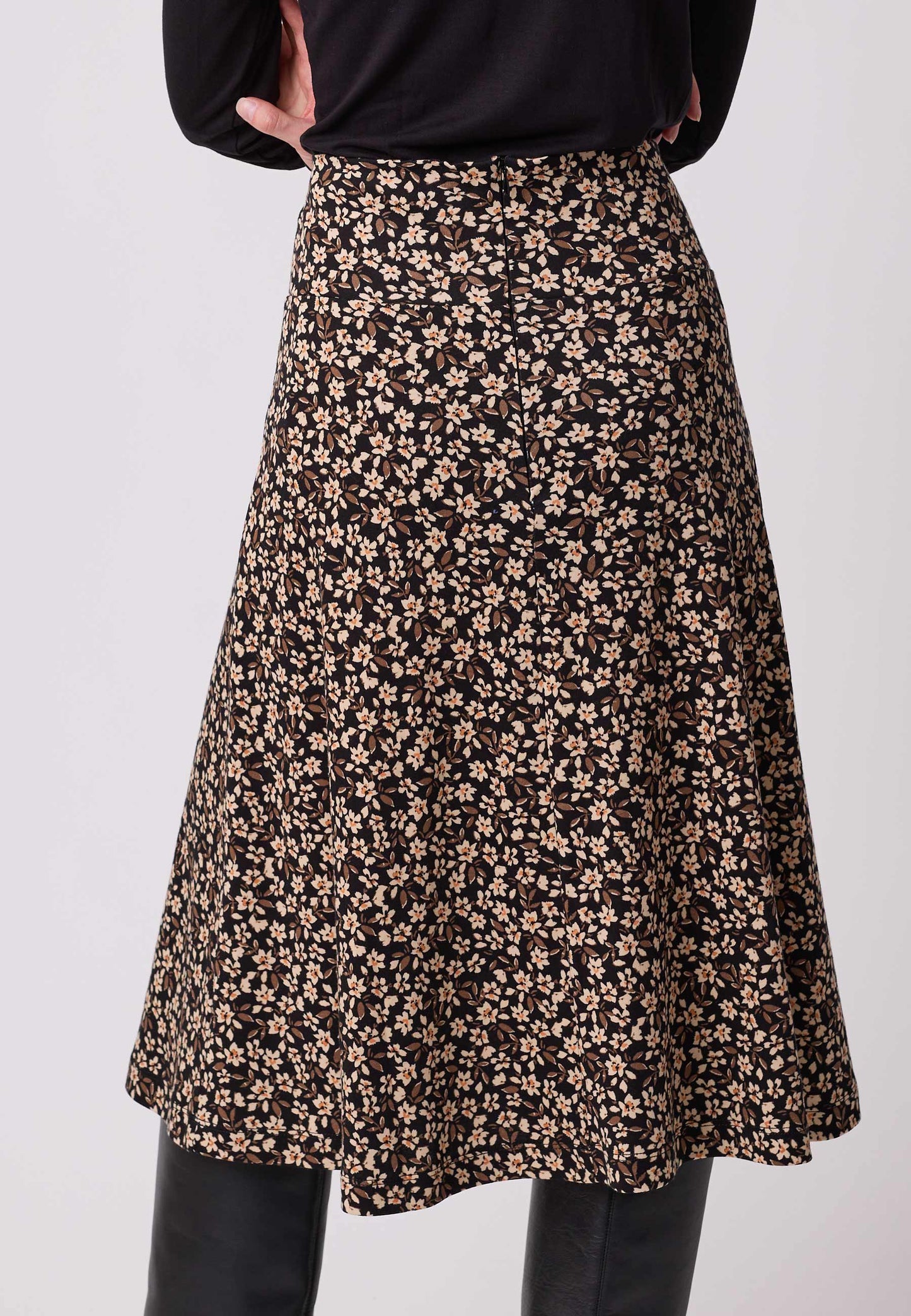 Skirt, model Mila