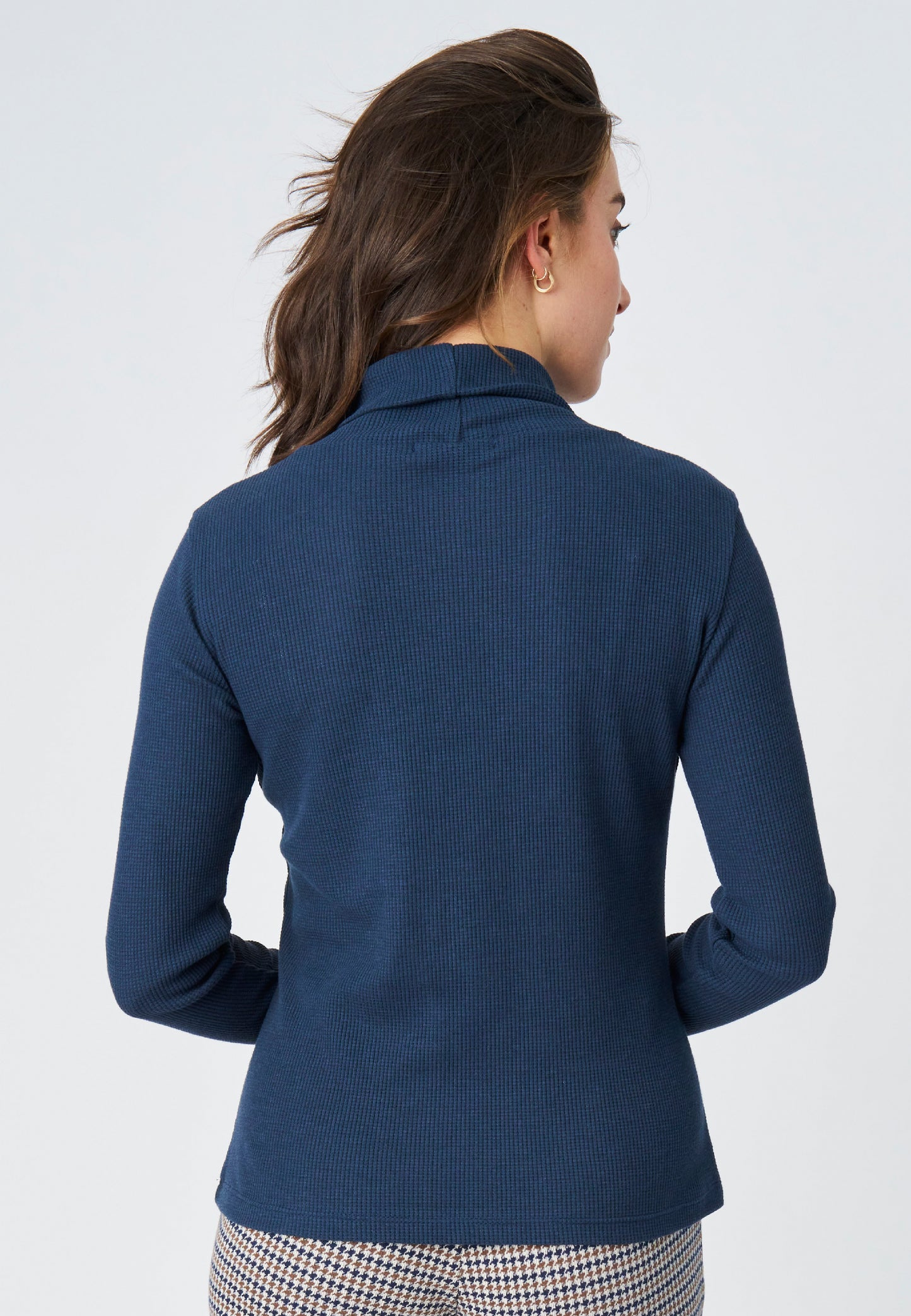 Roll-neck sweater, model Kaja