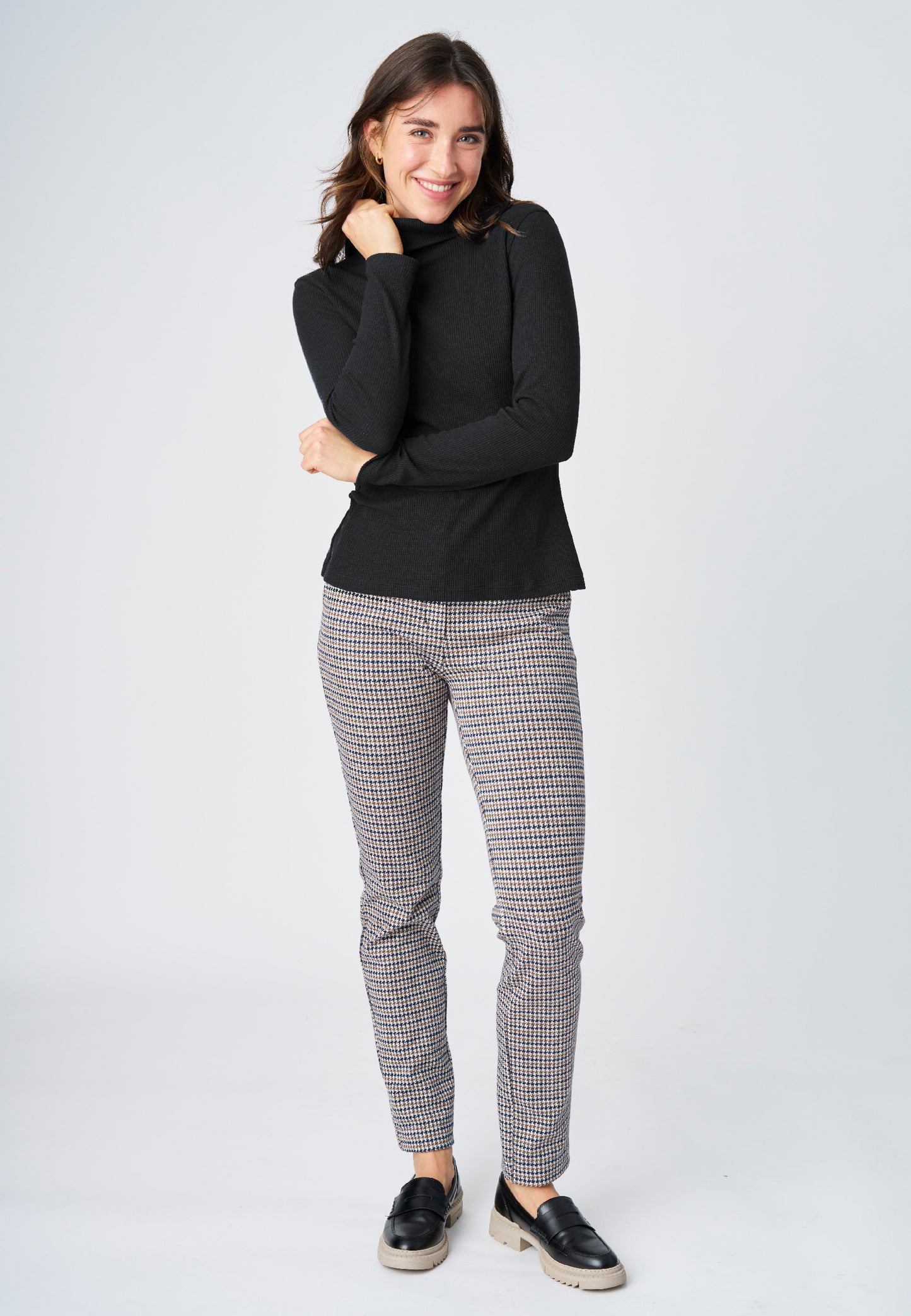 Roll-neck sweater, model Kaja