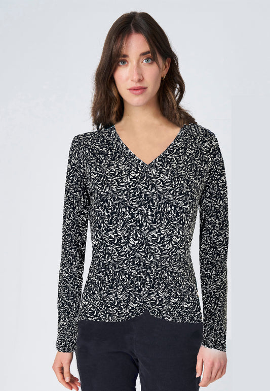 Wrap shirt, model Louise