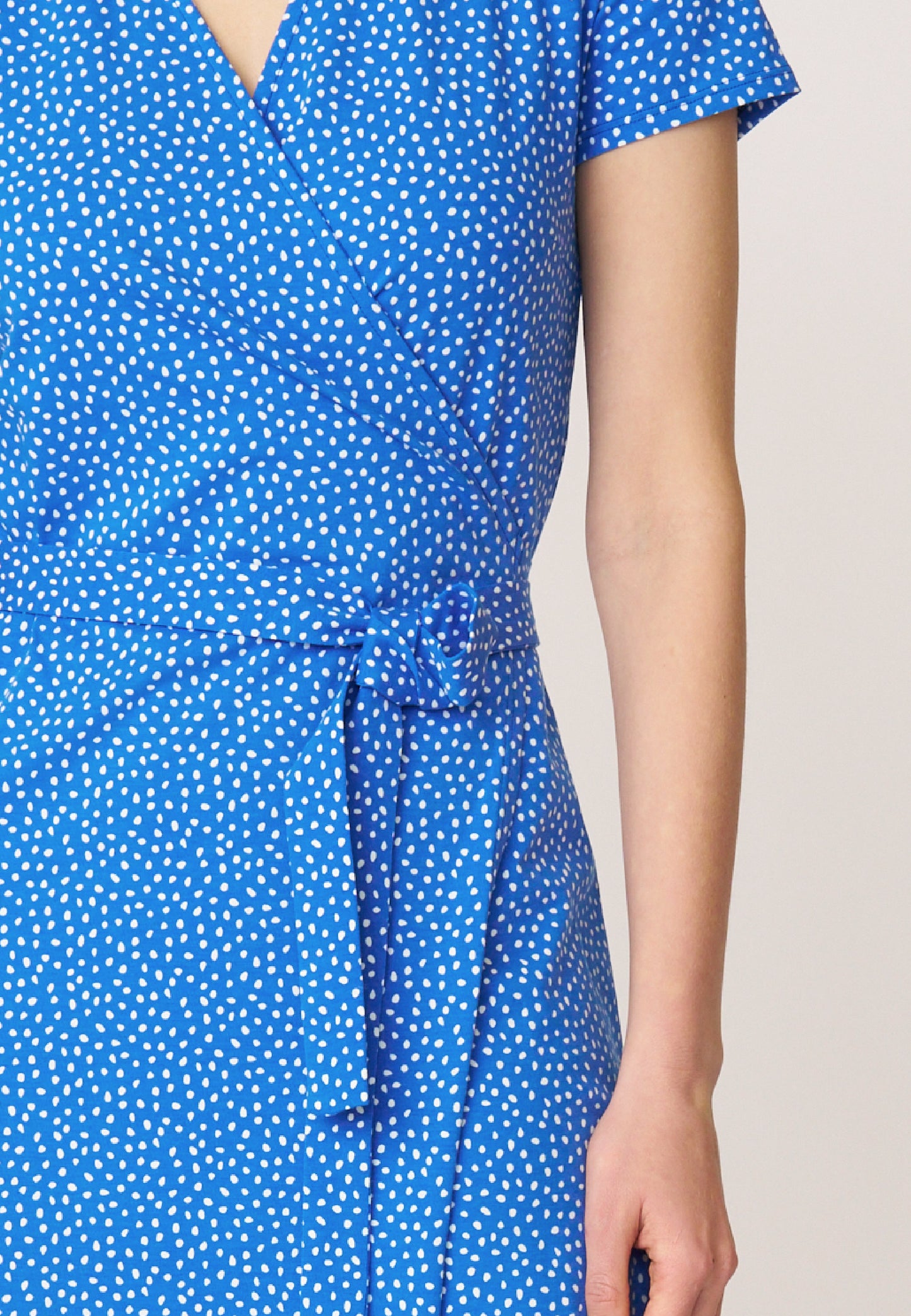 Wrap dress, model Claire
