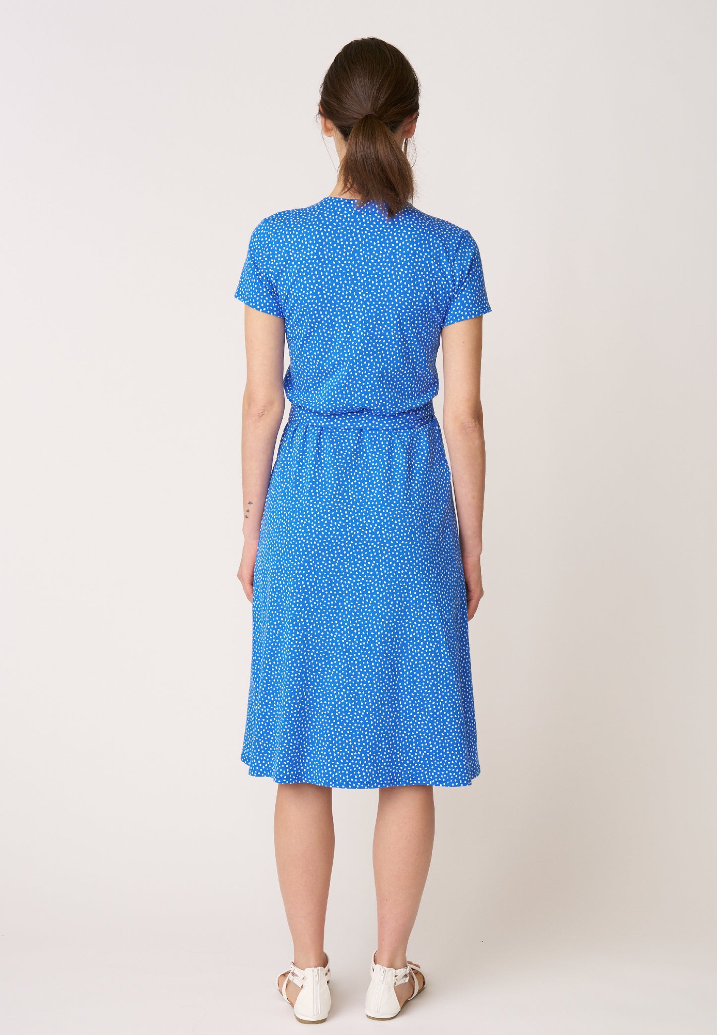 Wrap dress, model Claire