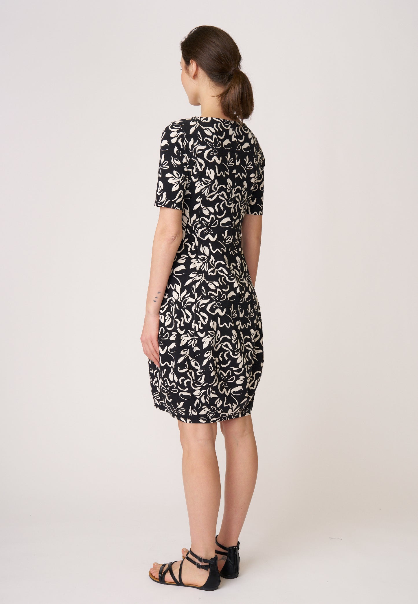 Kleid, Modell Miju