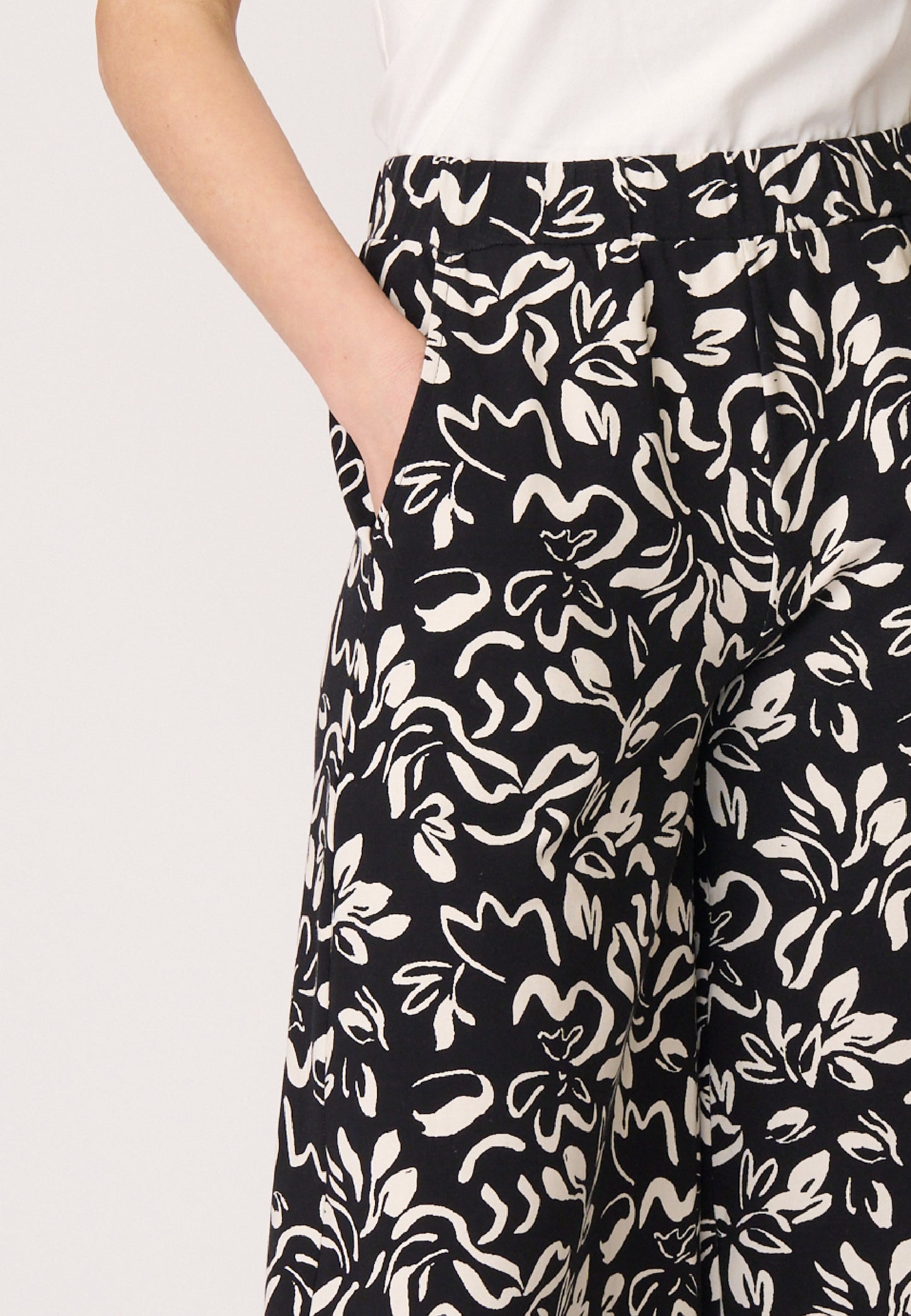 Hose, Modell Helena