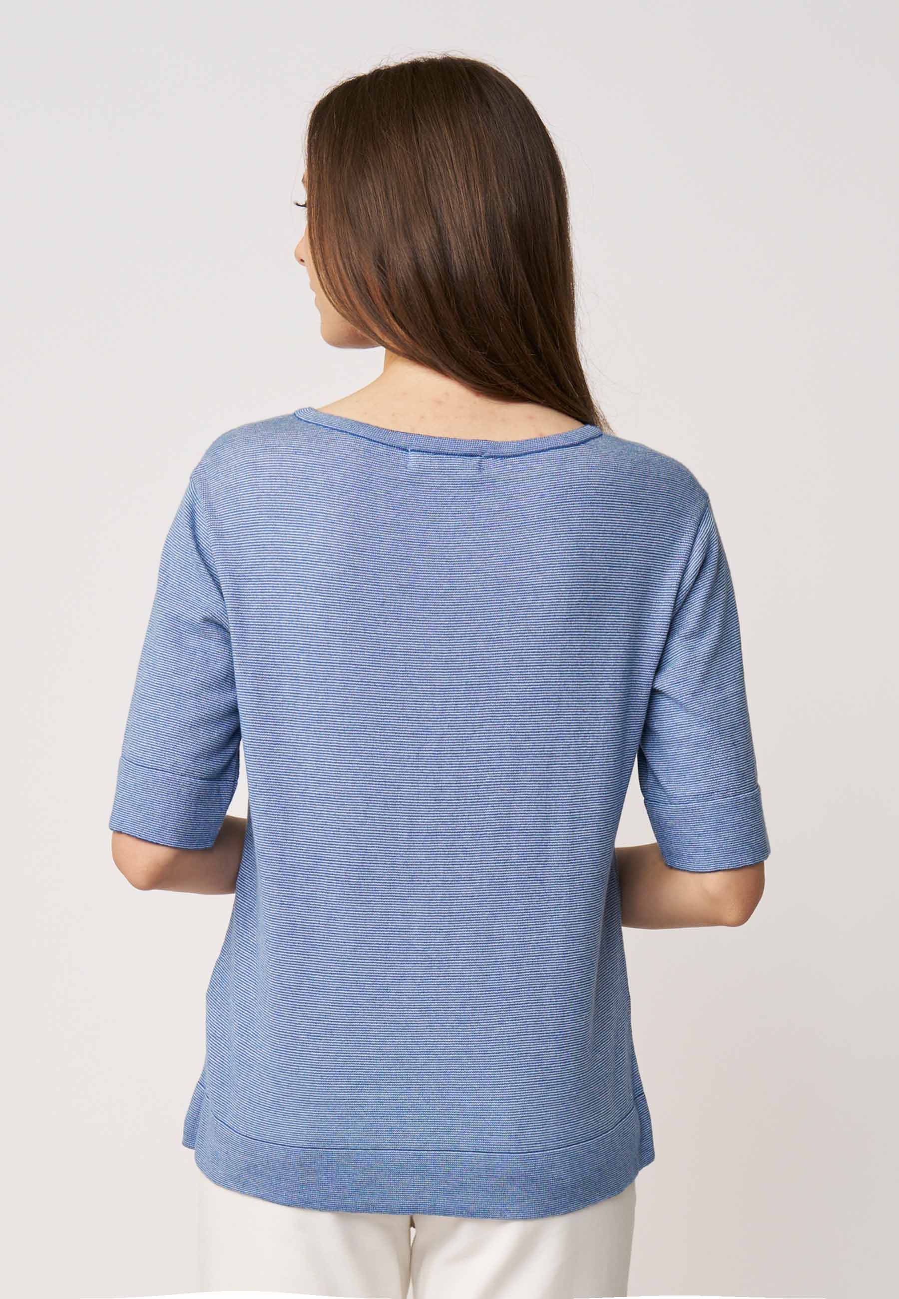 Pulli, Modell Nicole in sanftem Blau mit halblangen Ärmeln und legerer Passform für entspannten Tragekomfort