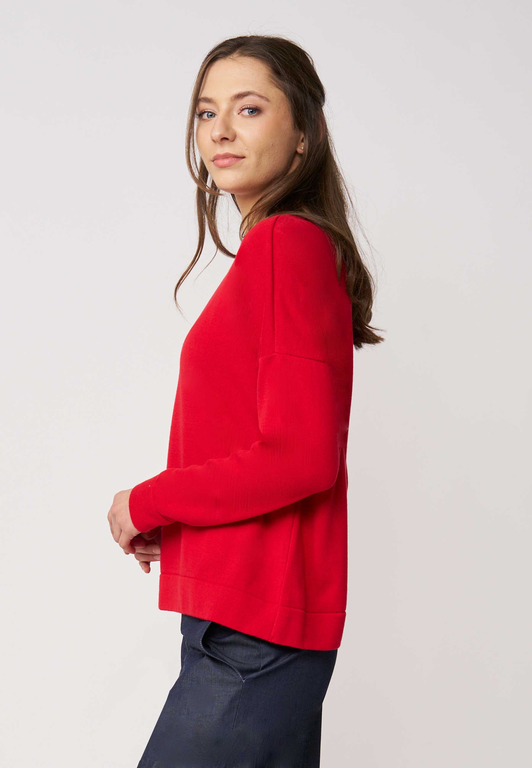 Pulli, Modell Rafaela in kräftigem Rot mit cleanem Schnitt und angenehmem Material für zeitlosen Komfort und Stil