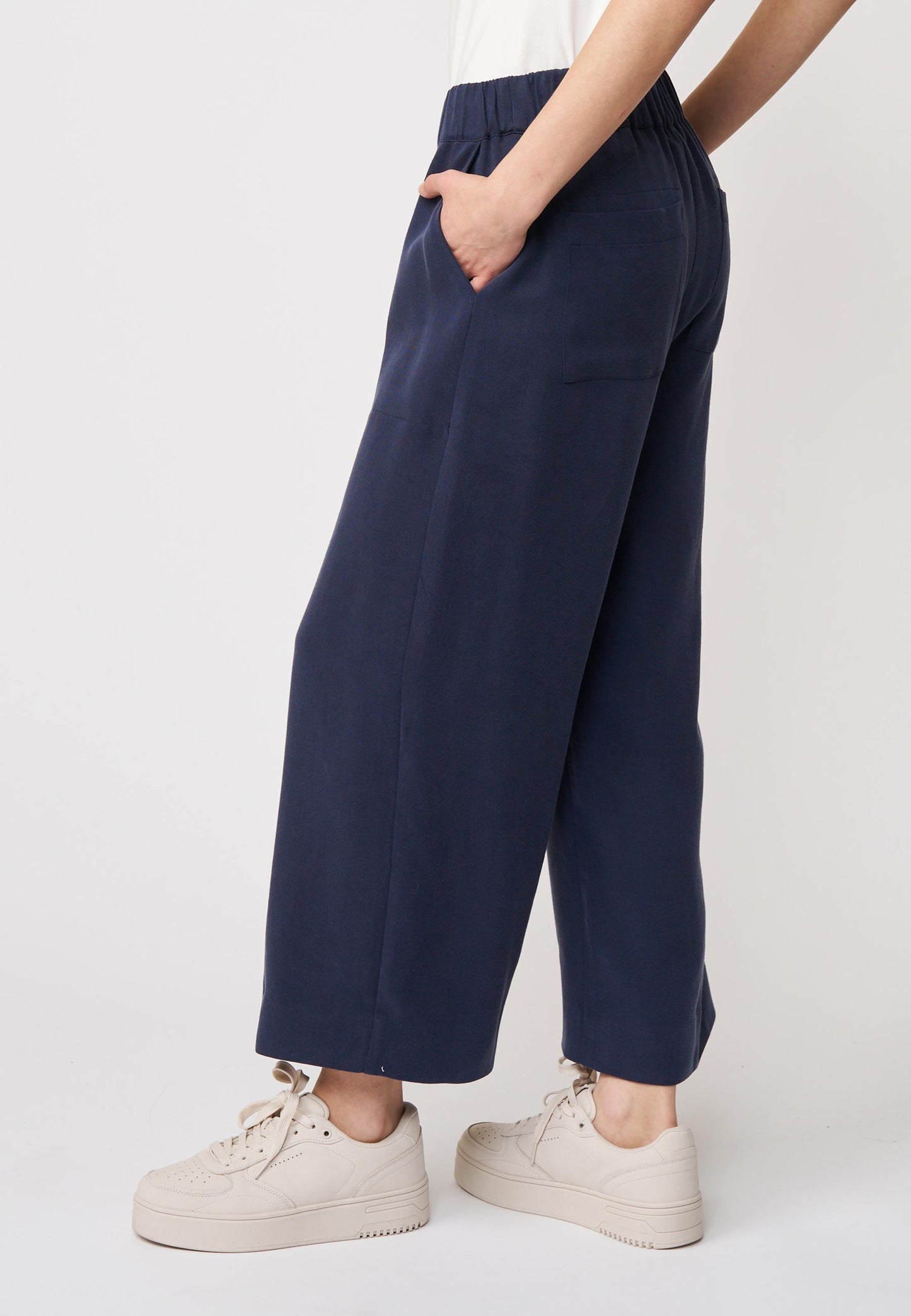 Trousers, Jarina style