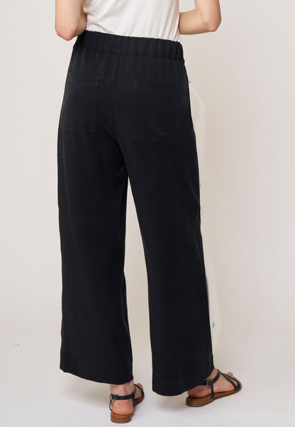 Trousers, Jarina style