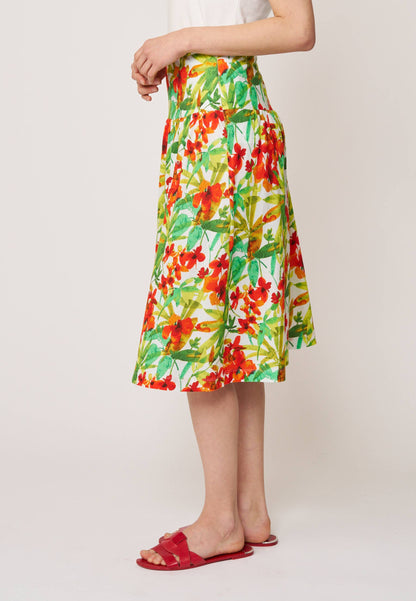 Rock, Modell Donia in farbenfrohem Blumenprint mit lockerem Schnitt für einen frischen und sommerlichen Look