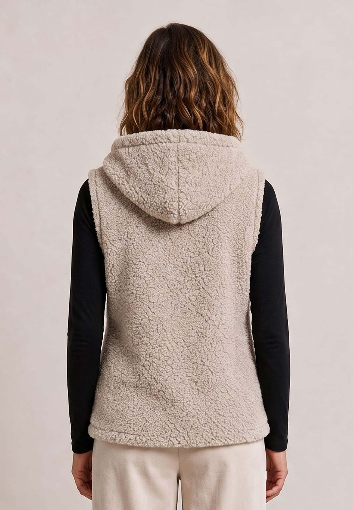 Vest, model Skylar