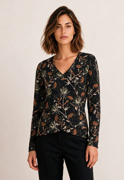 Wrap top, model Lisa