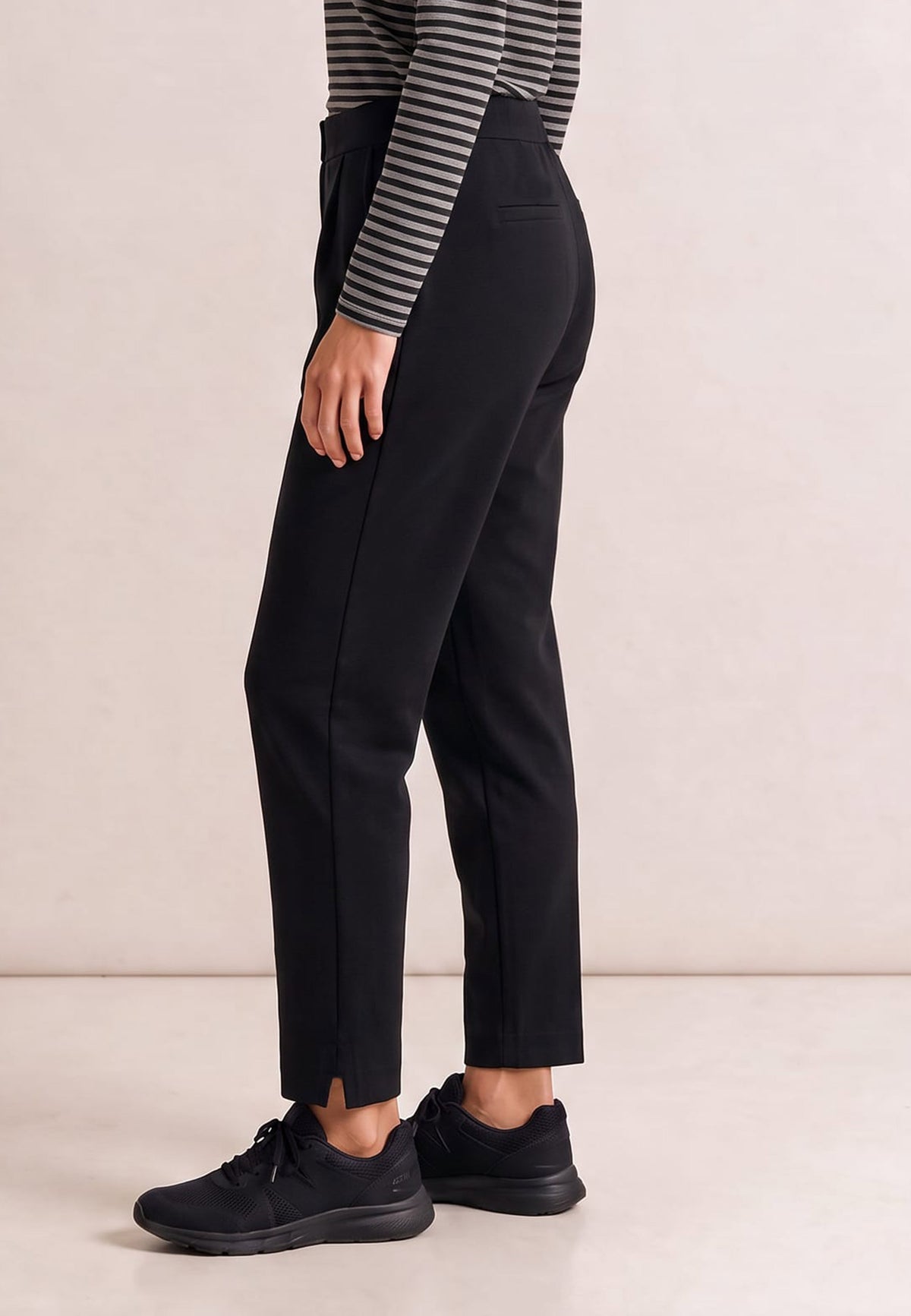 Trousers, style Regina