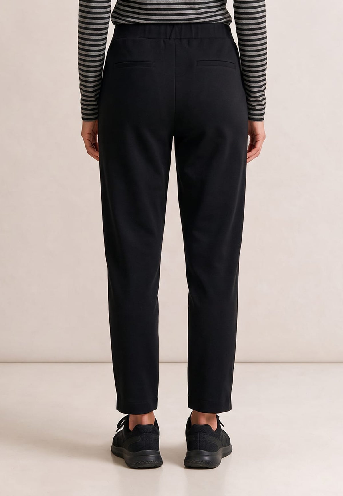 Trousers, style Regina