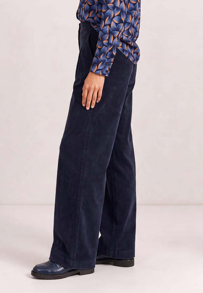 Hose, Modell Tess