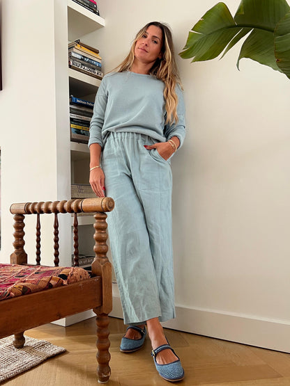 Pulli, Modell Rafaela in hellem Blau mit entspanntem Schnitt und langen Ärmeln für einen lässigen Alltagslook